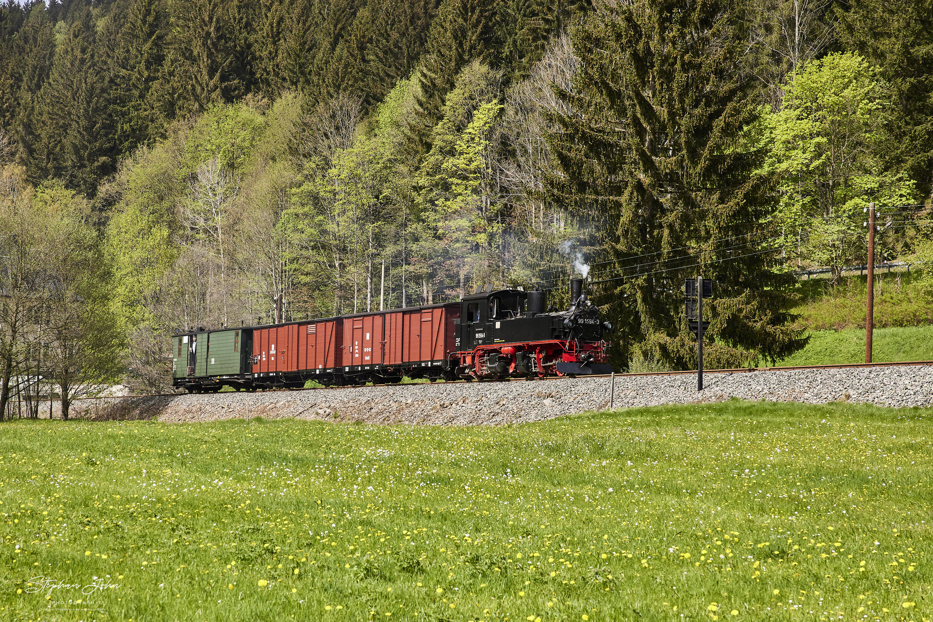 G 11205 mit Lok 99 1594-3 zwischen Forellenhof und Schmalzgrube