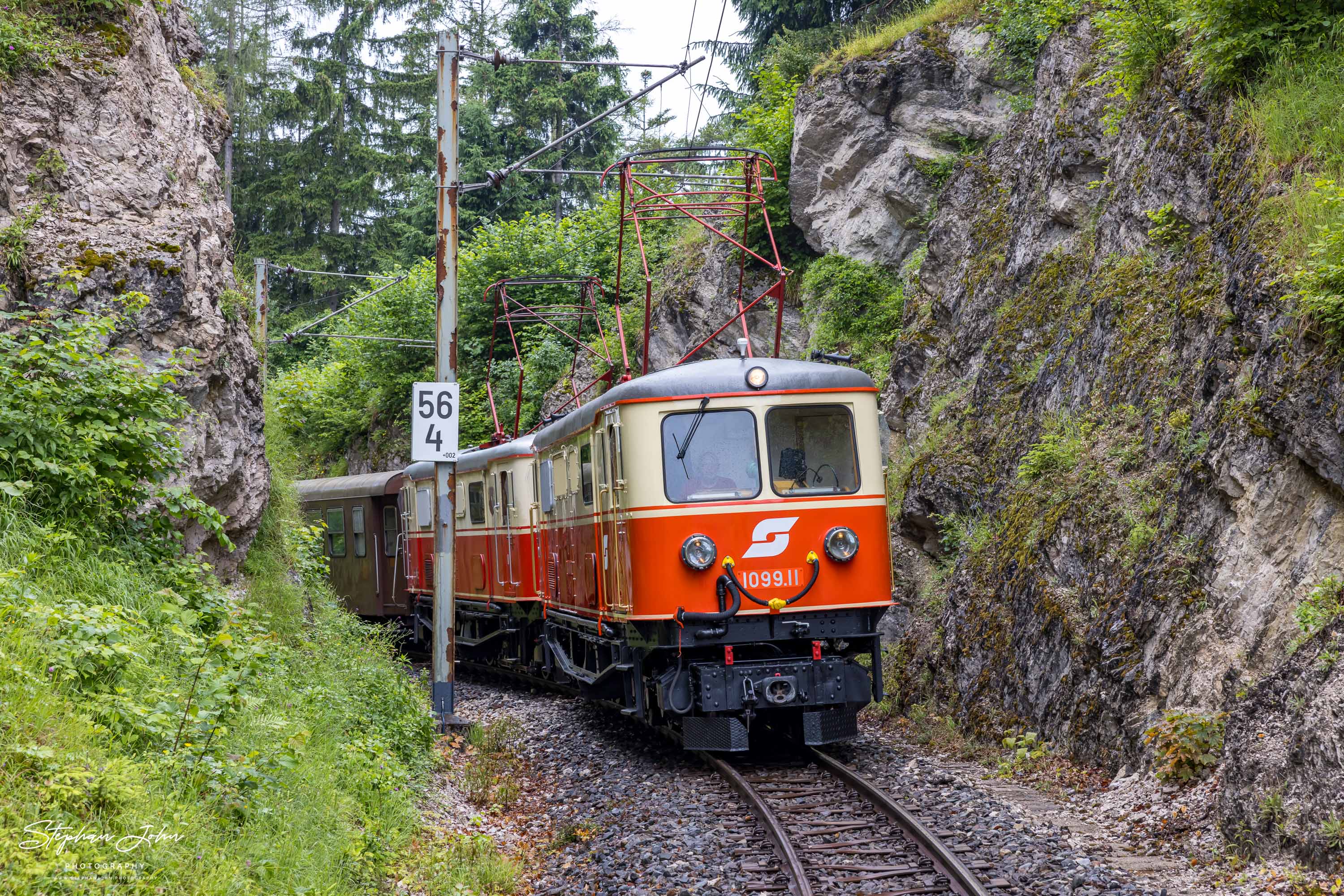 Zug 80962 mit Lok 1099.11 und 1099.14 nach Winterbach in Richtung Laubenbachmühle
