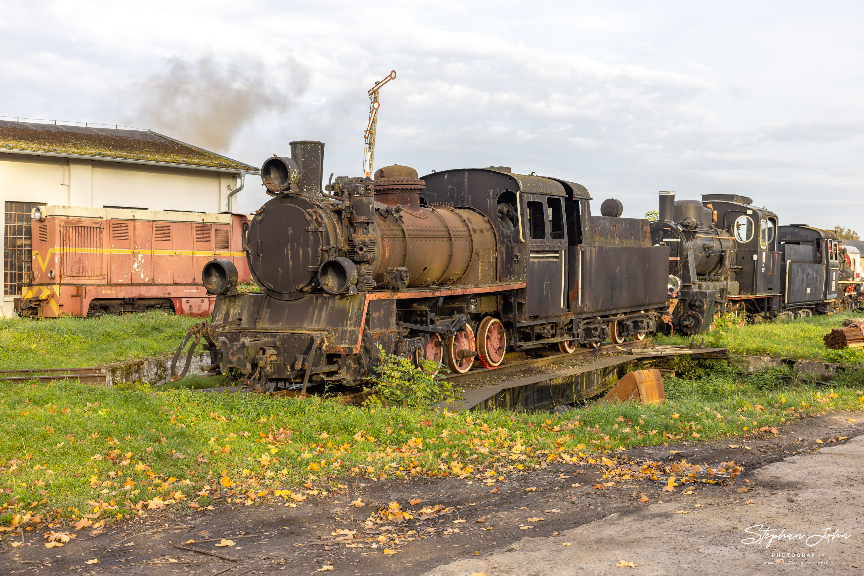 Abgestellte Loks im Bw der Schmalspurbahn Köslin. Ob diese jemals aufgearbeitet werden?