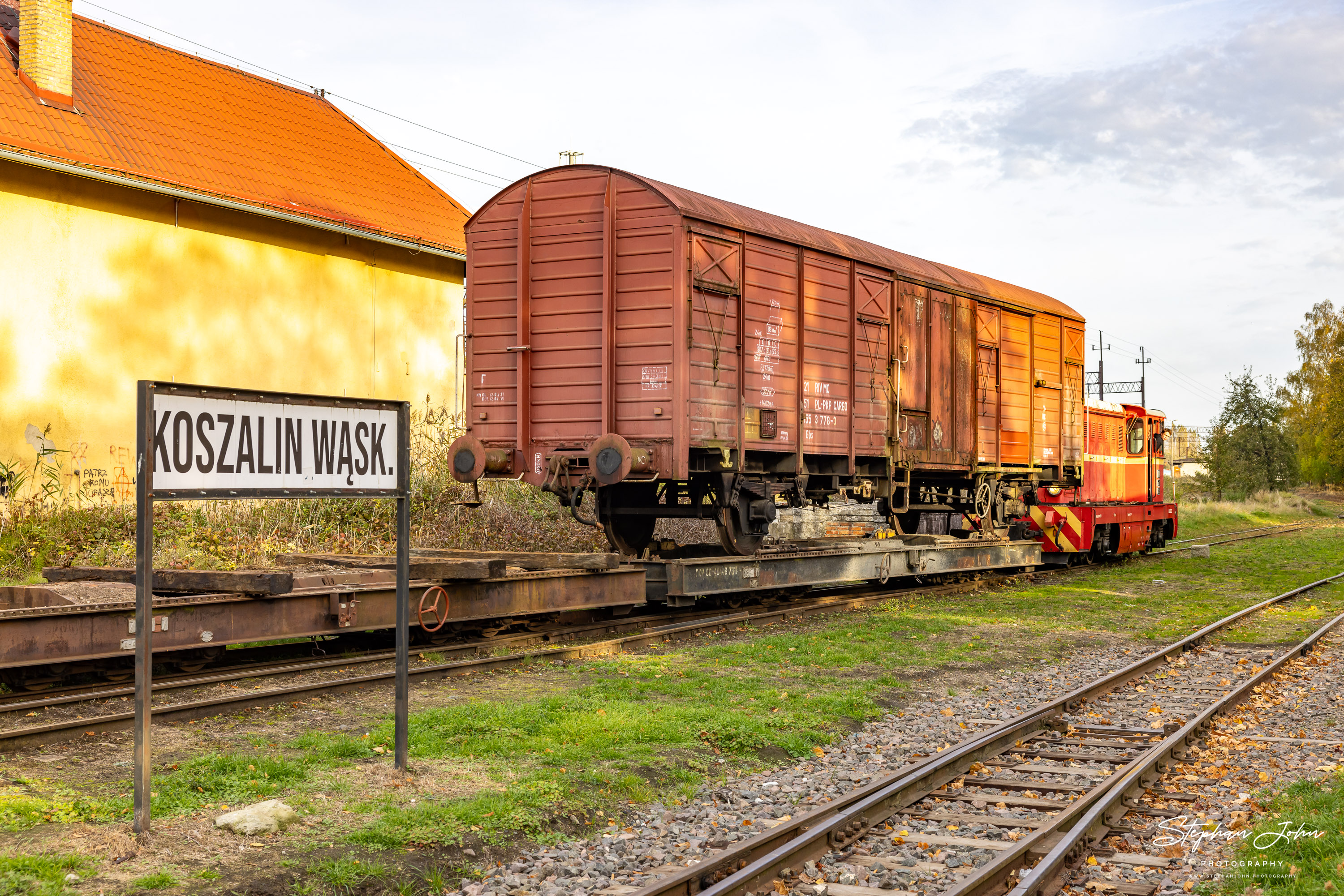 Rangierarbeiten in Koszalin Wąskotorowy mit Lok Lxd2 475 der Towarzystwo Koszalińskiej Kolei Wąskotorowej (TKKW)