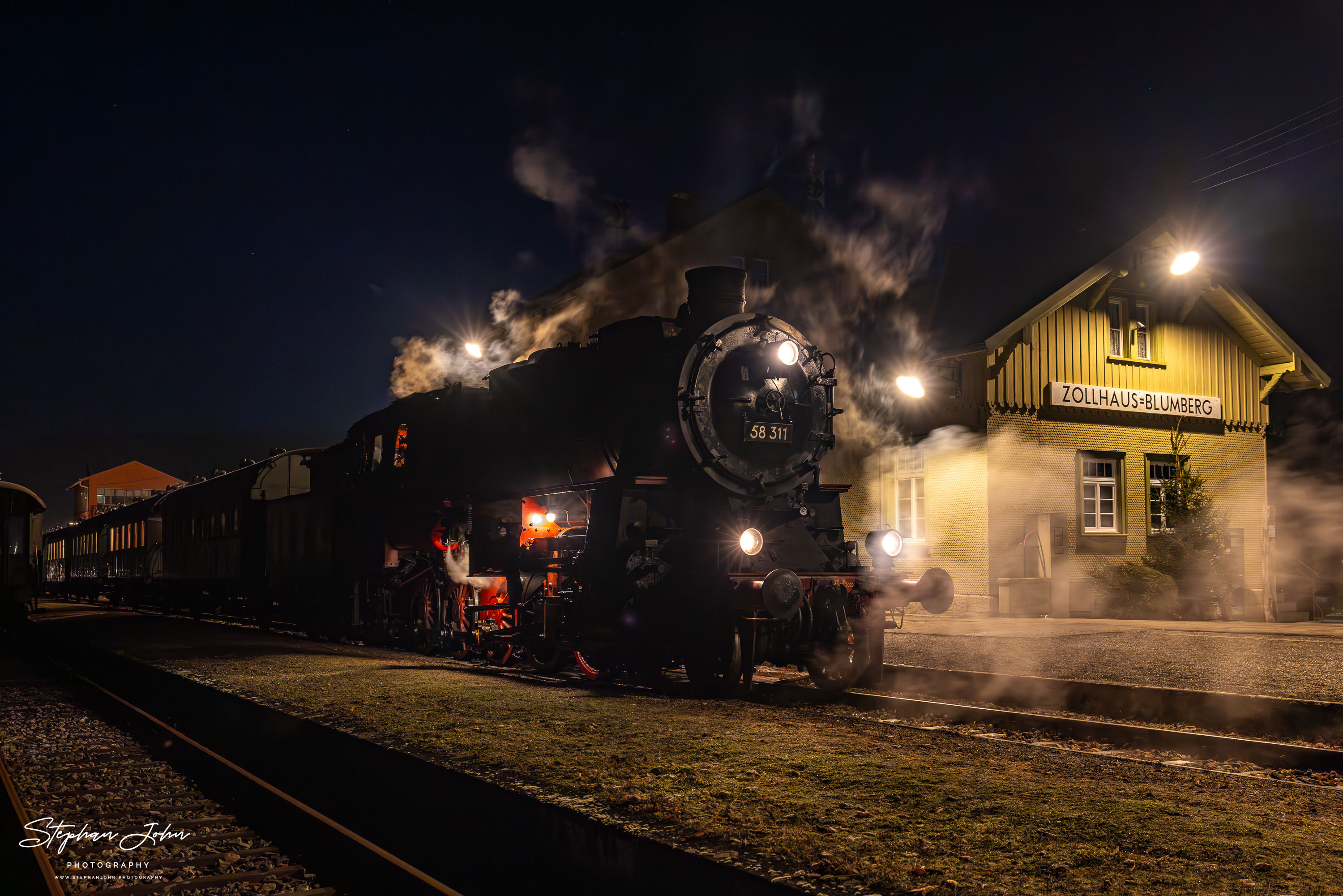 Winterdampf bei der Sauschwänzlebahn
